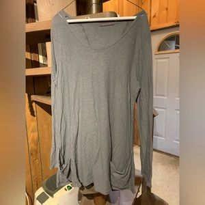 Made for comfort and style. Cut loose top size xl